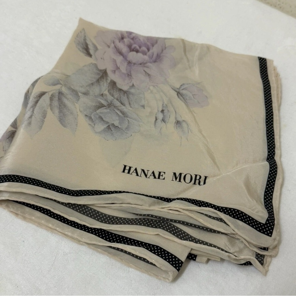HANAE MORI Cream Polka Dot Border Silk Scarf Rolled Edges Roses 28in x 28in #y06